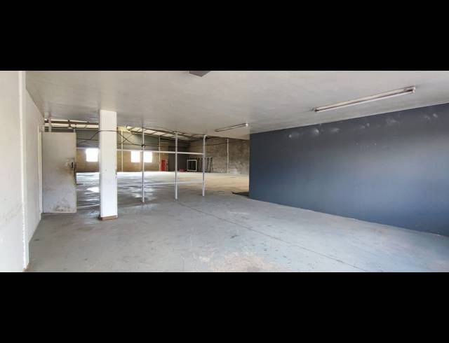1,033M² WAREHOUSE TO LET IN SAMRAND BUSINESS PARK